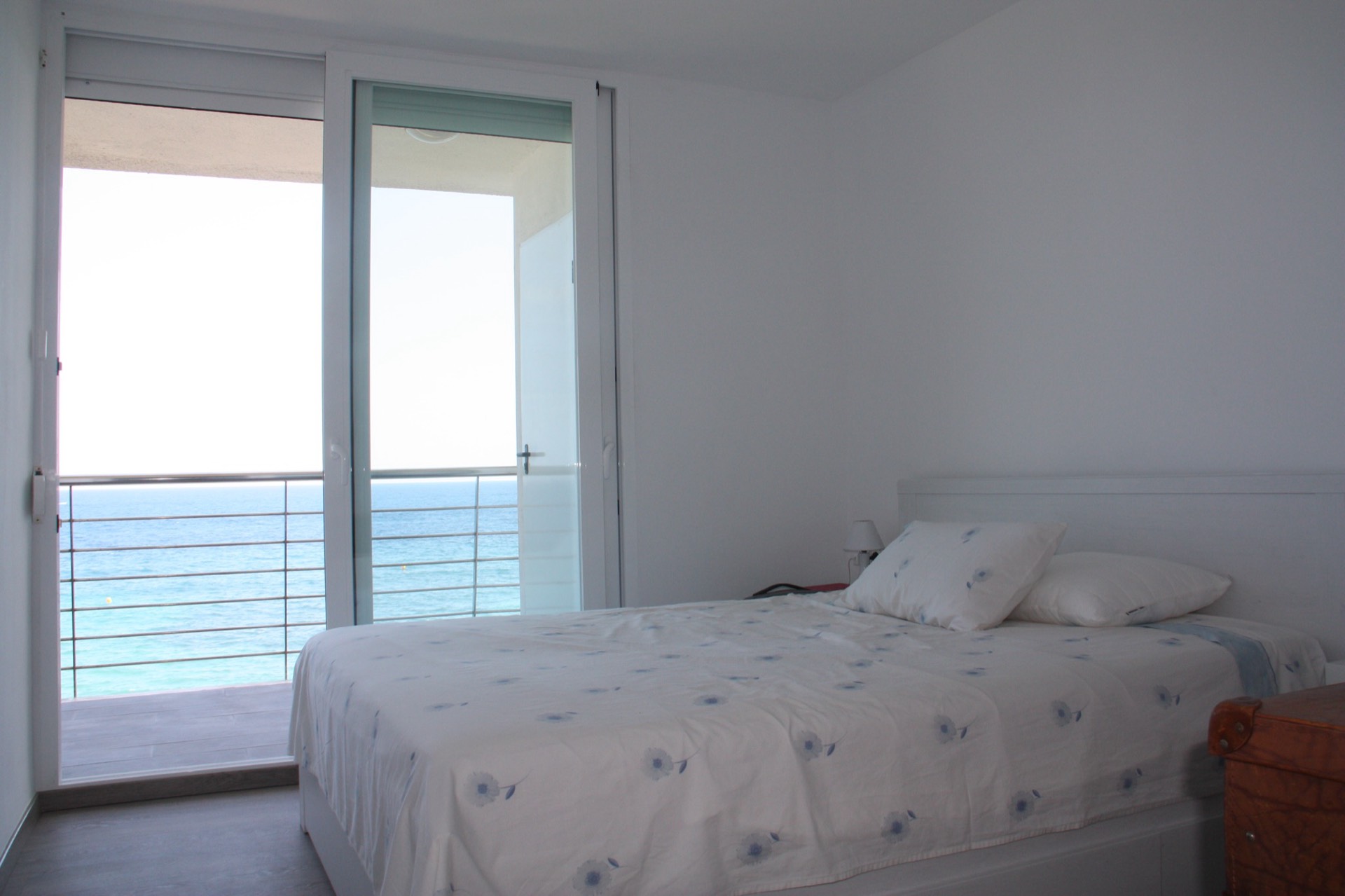 Flat by the Sea — photo 39